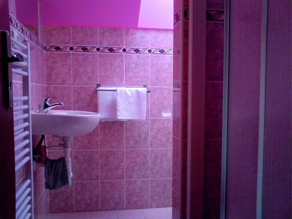 Penzion U Mikulincu Mikulov Room photo